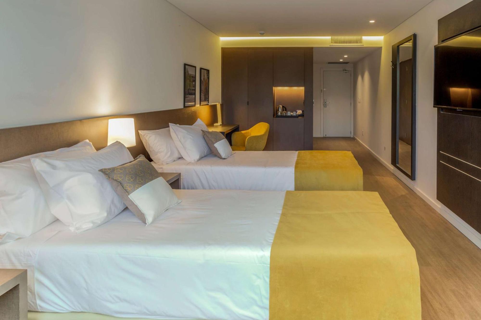 Dazzler By Wyndham La Plata Hotell Exteriör bild